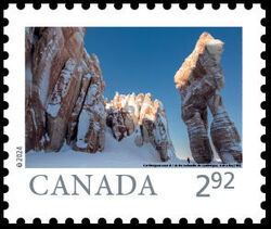 Qarlinngua Sea Arch - NU - WA Canada Postage Stamp